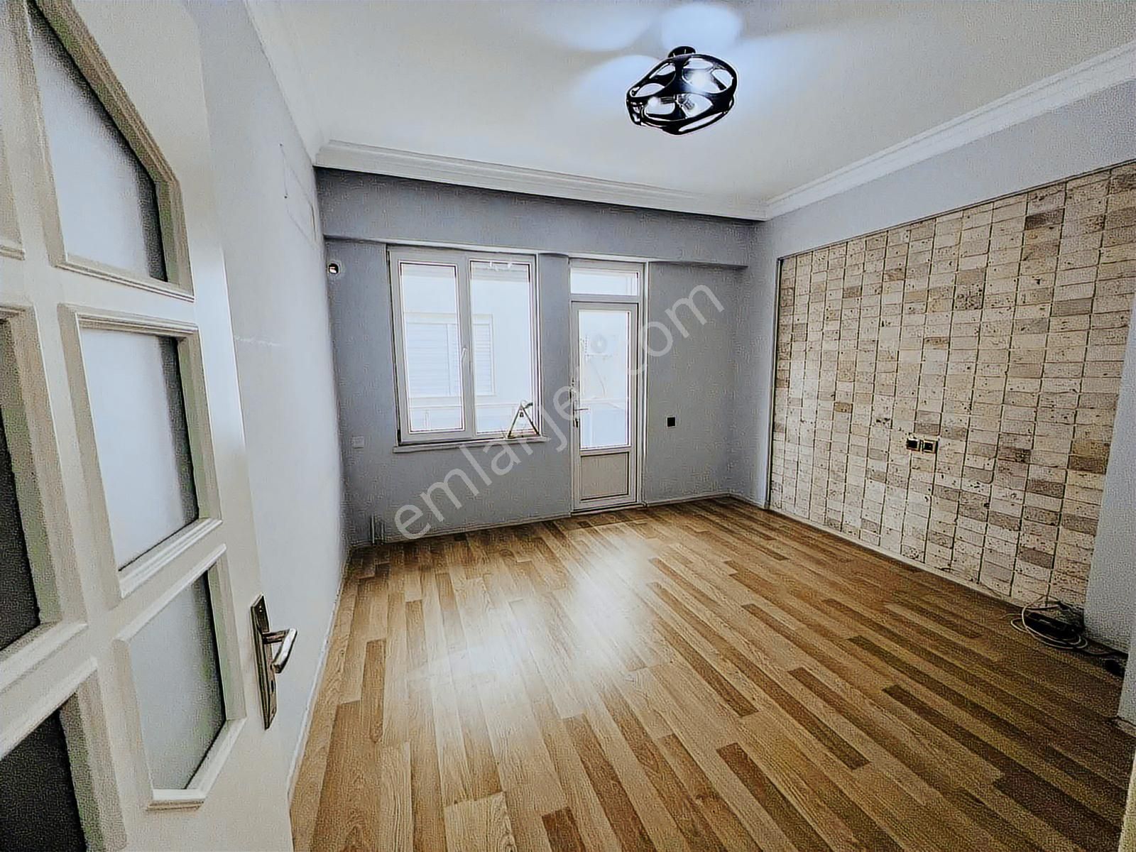 Fenerde Katta Güney-doğu Cephe 2+1 Daire - Görsel 10