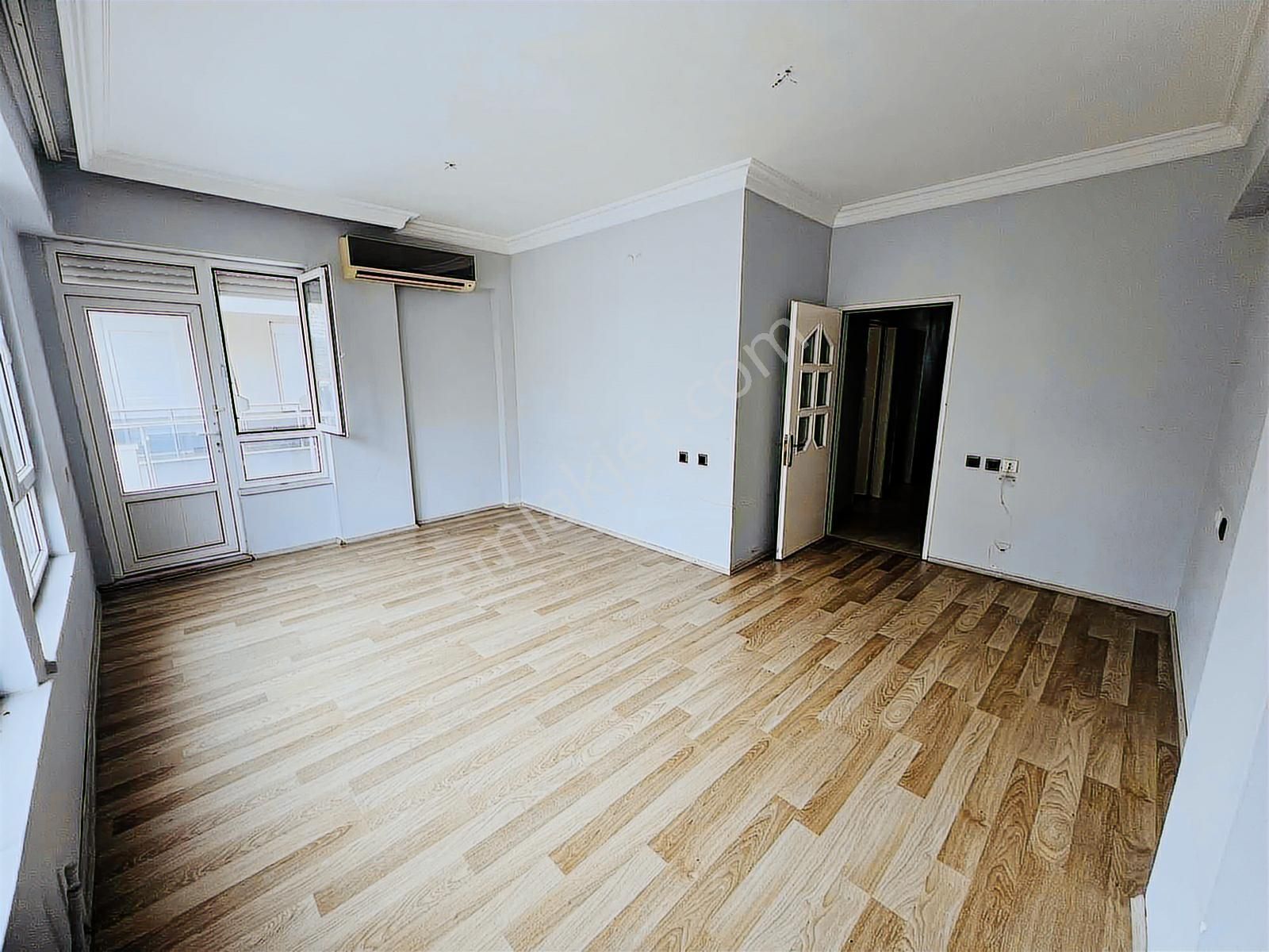 Fenerde Katta Güney-doğu Cephe 2+1 Daire - Görsel 13