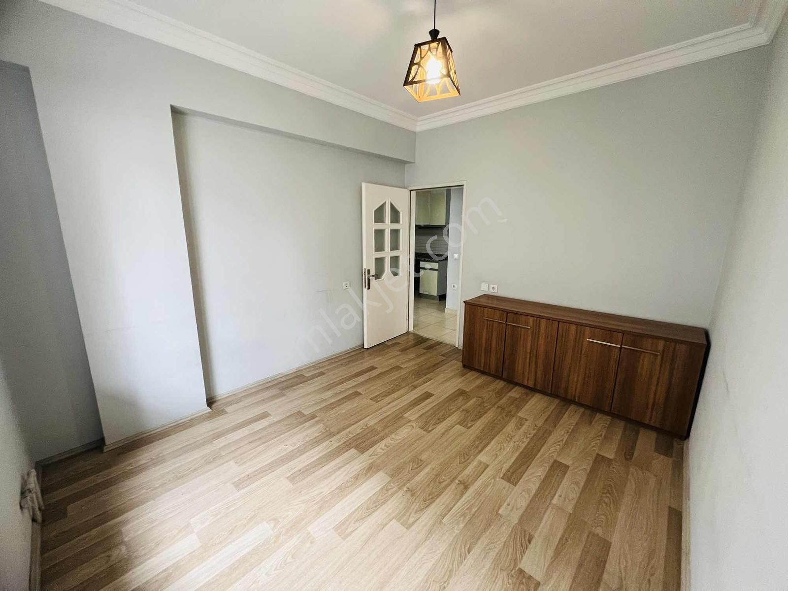 Fenerde Katta Güney-doğu Cephe 2+1 Daire - Görsel 19