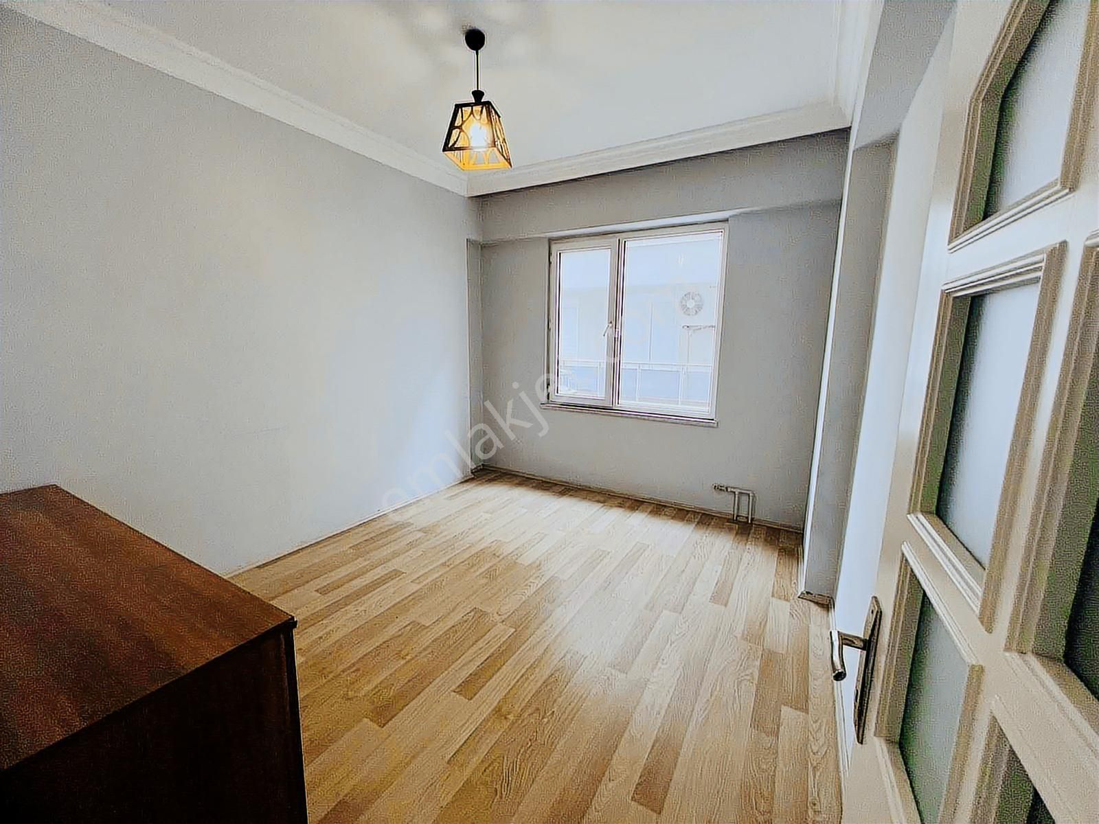 Fenerde Katta Güney-doğu Cephe 2+1 Daire - Görsel 3