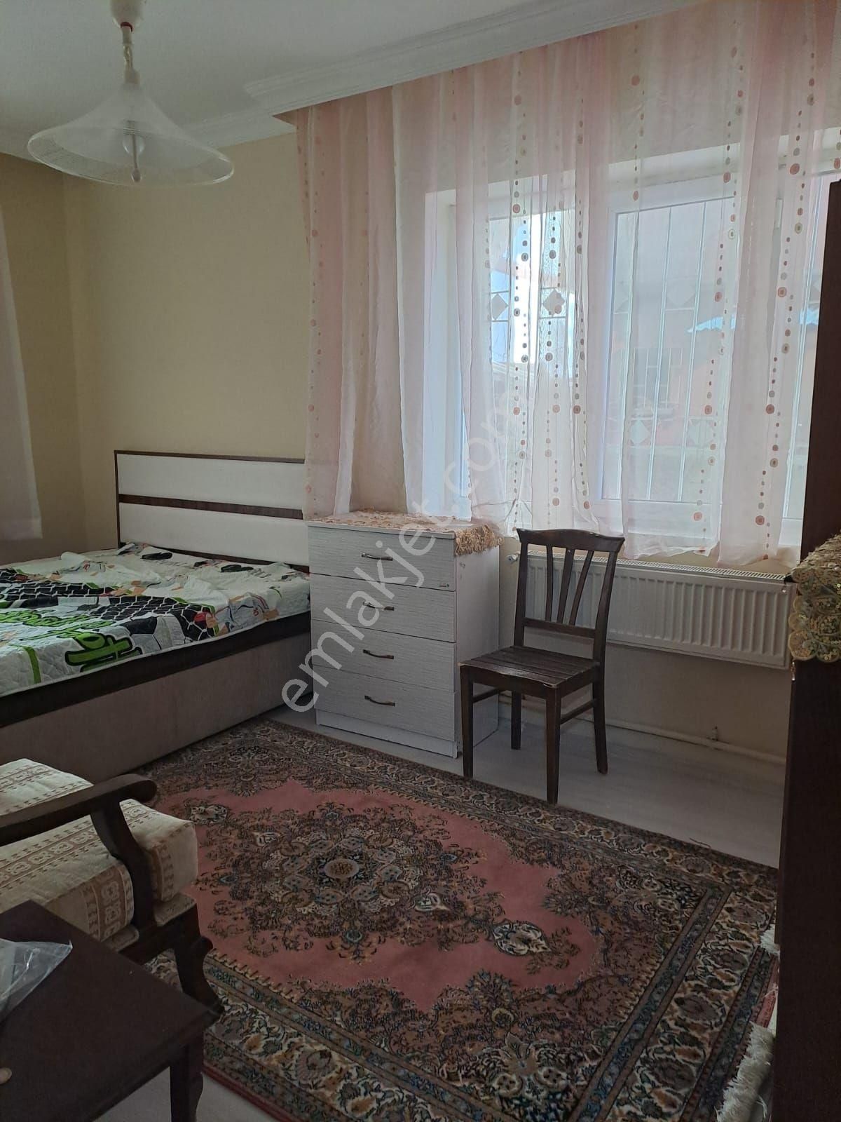 Karşıyakada Full Yapılı Eşyalı 2+1 Kiralık Daire - Görsel 4
