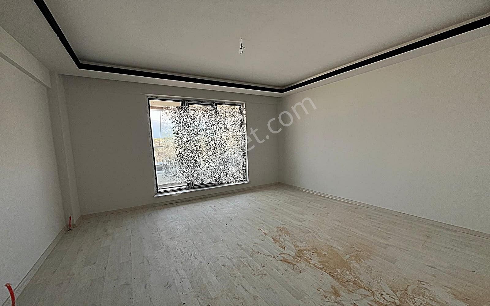 Yenikent Emlak'tan Kat Konumunda 3+1+depolu Satılık Lüx Daire - Görsel 38