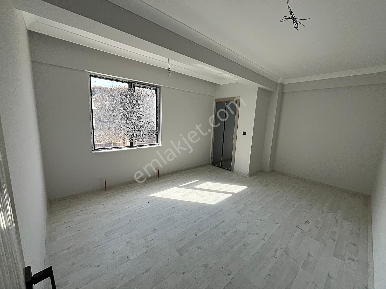 Yenikent Emlak'tan Kat Konumunda 3+1+depolu Satılık Lüx Daire - Görsel 21