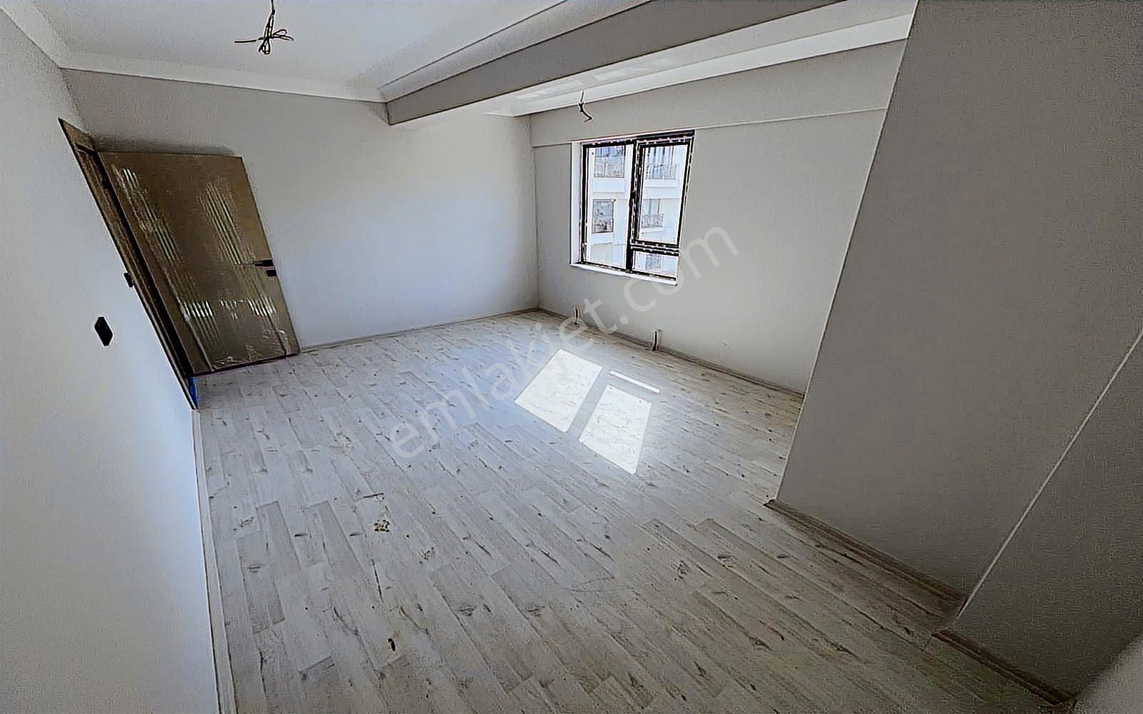 Yenikent Emlak'tan Kat Konumunda 3+1+depolu Satılık Lüx Daire - Görsel 24