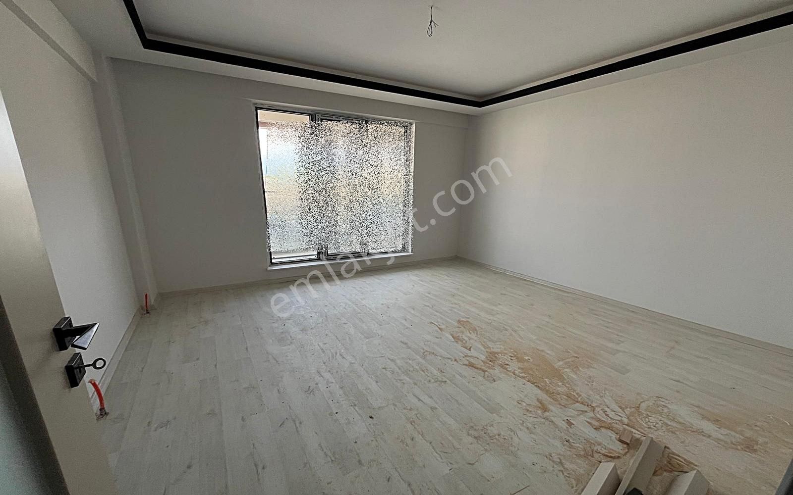 Yenikent Emlak'tan Kat Konumunda 3+1+depolu Satılık Lüx Daire - Görsel 26