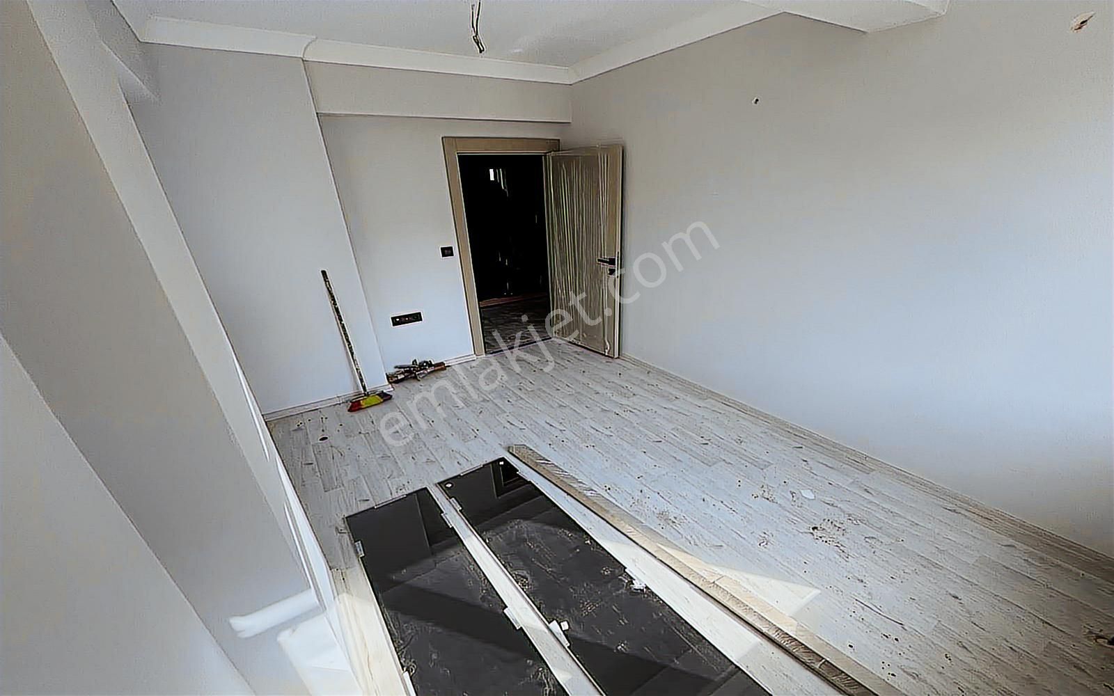 Yenikent Emlak'tan Kat Konumunda 3+1+depolu Satılık Lüx Daire - Görsel 8