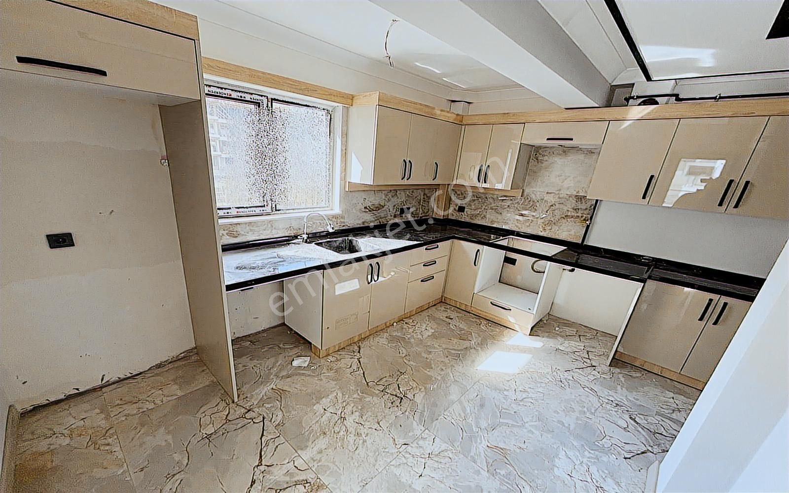 Yenikent Emlak'tan Kat Konumunda 3+1+depolu Satılık Lüx Daire - Görsel 43