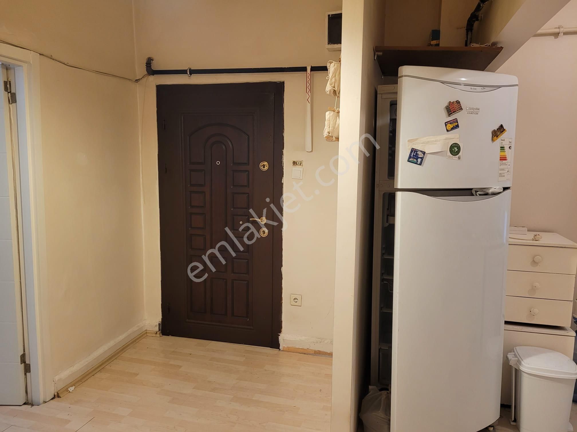 Burç Emlaktan, Gazi Refik Sokakta, 2+1, Kombili, 60 M2, Müstakil Bahçeli, Kısmi Eşyalı - Görsel 12