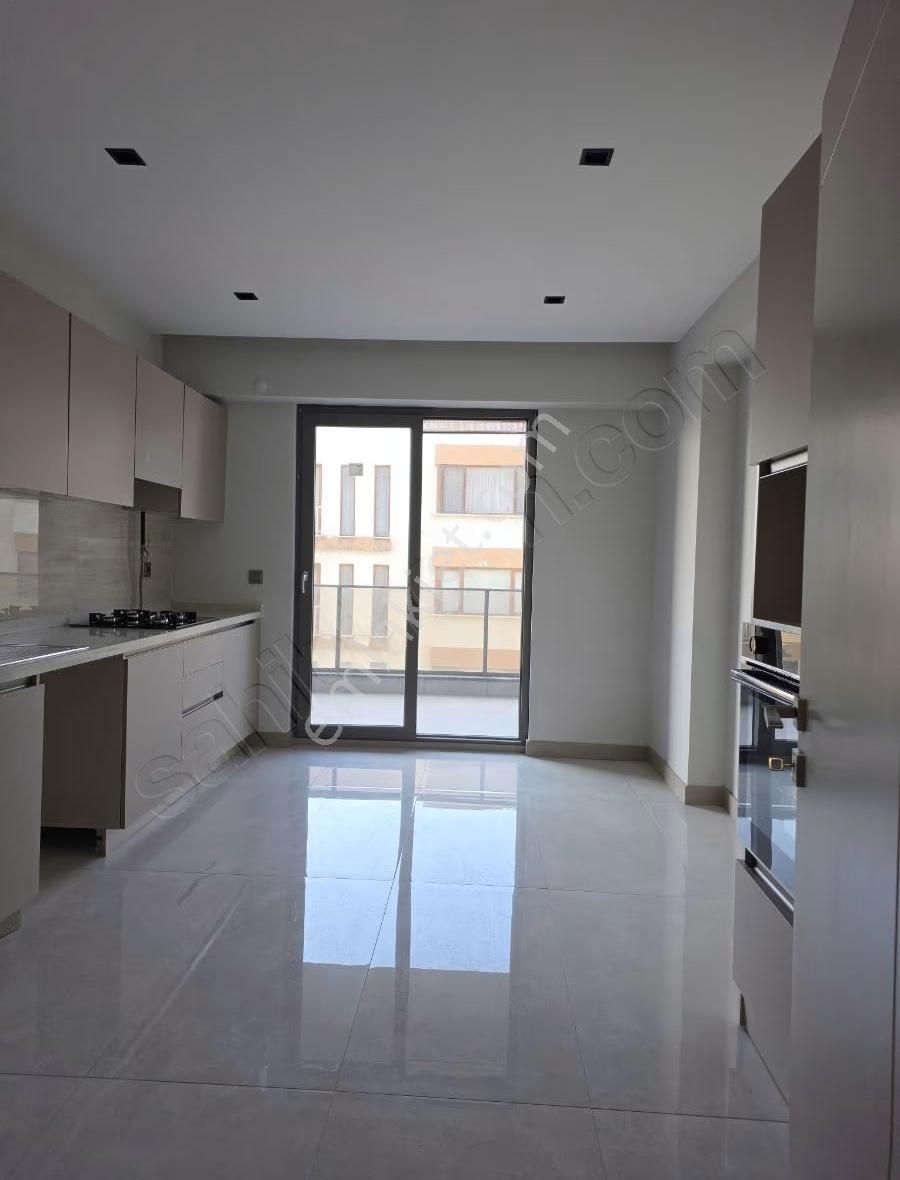 Panaroma Sitesinde 3,5+1 Geniş Sıfır Lüx Kiralık Daire - Görsel 7