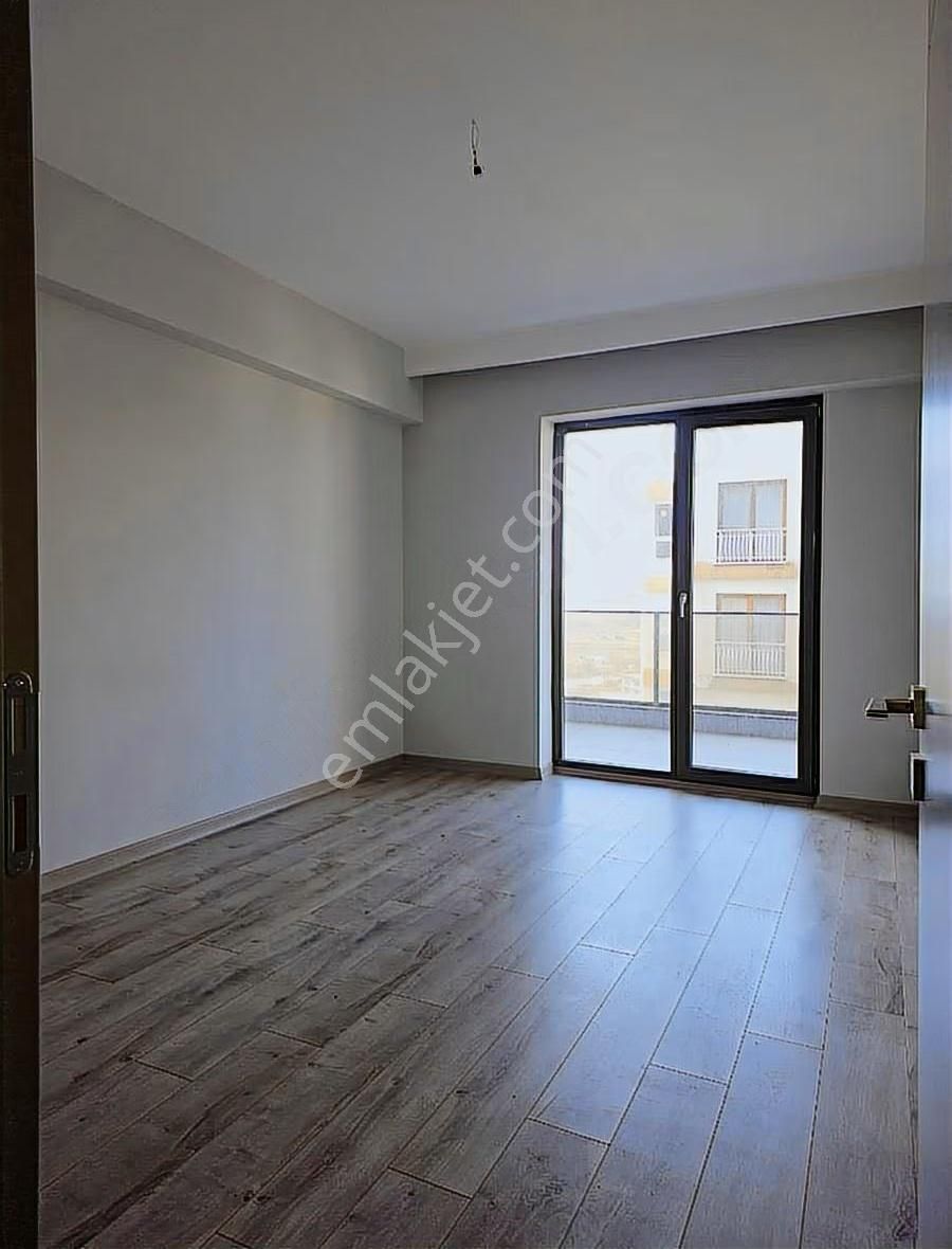 Panaroma Sitesinde 3,5+1 Geniş Sıfır Lüx Kiralık Daire - Görsel 4