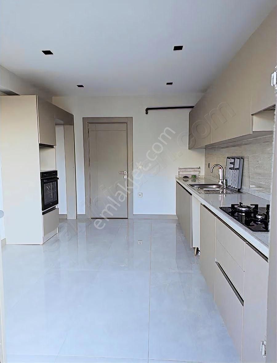 Panaroma Sitesinde 3,5+1 Geniş Sıfır Lüx Kiralık Daire