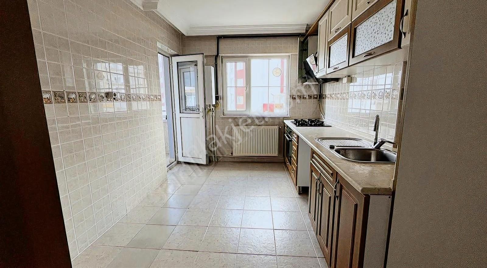 Altınşehirde 3+1 Kiralık Daire - Görsel 22