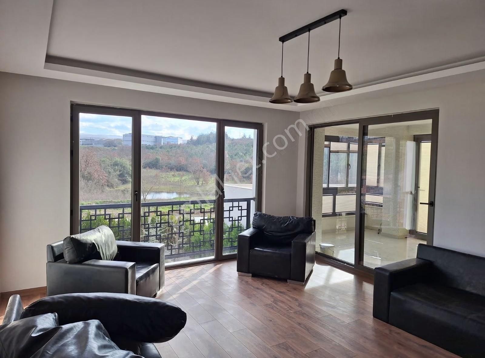 Kayapa'da Özel Kat Teraslı Süper Lüks Kiralık 3+1 Daire. - Görsel 12