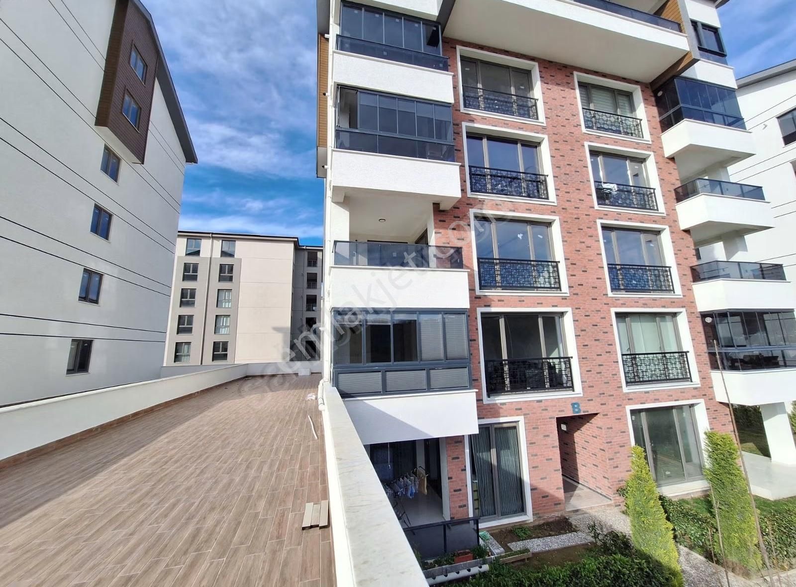 Kayapa'da Özel Kat Teraslı Süper Lüks Kiralık 3+1 Daire. - Görsel 8