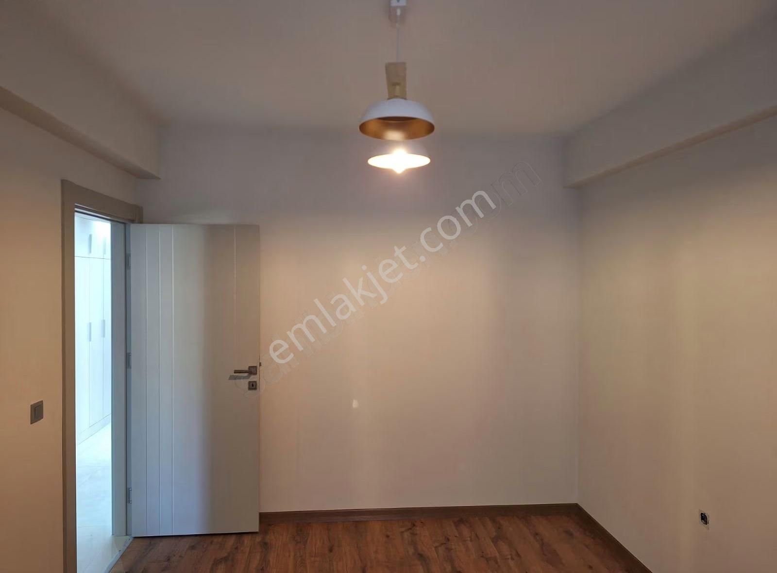Kayapa'da Özel Kat Teraslı Süper Lüks Kiralık 3+1 Daire. - Görsel 15