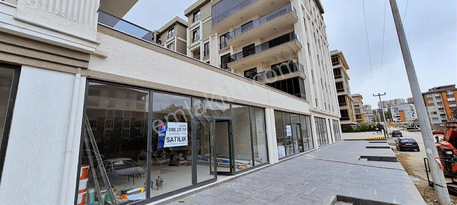 Kayapa'da Ana Bulvara Yakın 3. Dükkan 149.5m2 Net Satılık.