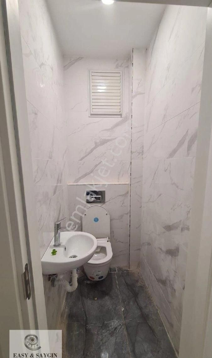 Dikilitas Ana Cadde Üzerinde Sıfır Binada Kapali Otoparklı Sehir Manzarali 2+1 Dairemiz - Görsel 6