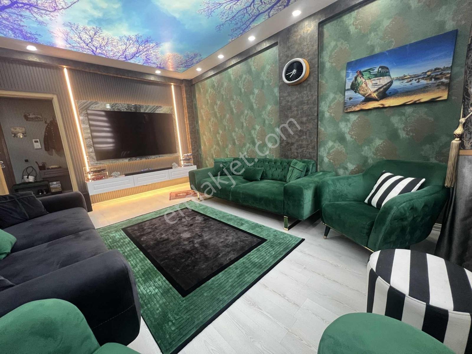 Yeşilloft'tan Satılık Bakımlı 2+1 Daire