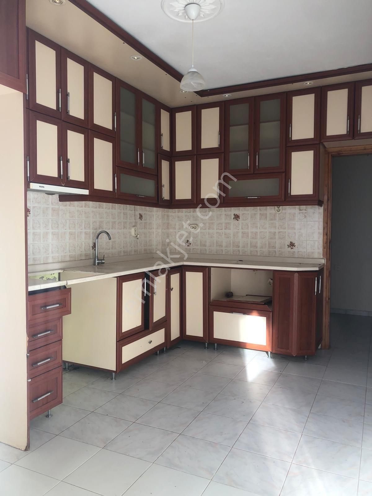 Aydın Söke Çeltikçi Mah. 3+1 İkinci Kat Sobalı Kiralık Daire