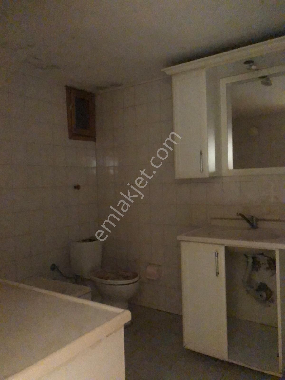 Aydın Söke Çeltikçi Mah. 3+1 İkinci Kat Sobalı Kiralık Daire - Görsel 12