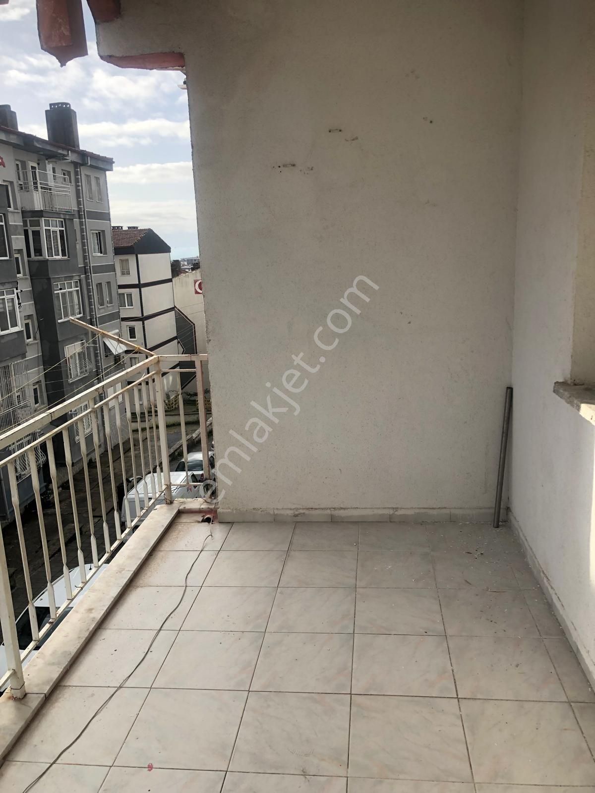 Aydın Söke Çeltikçi Mah. 3+1 İkinci Kat Sobalı Kiralık Daire - Görsel 3