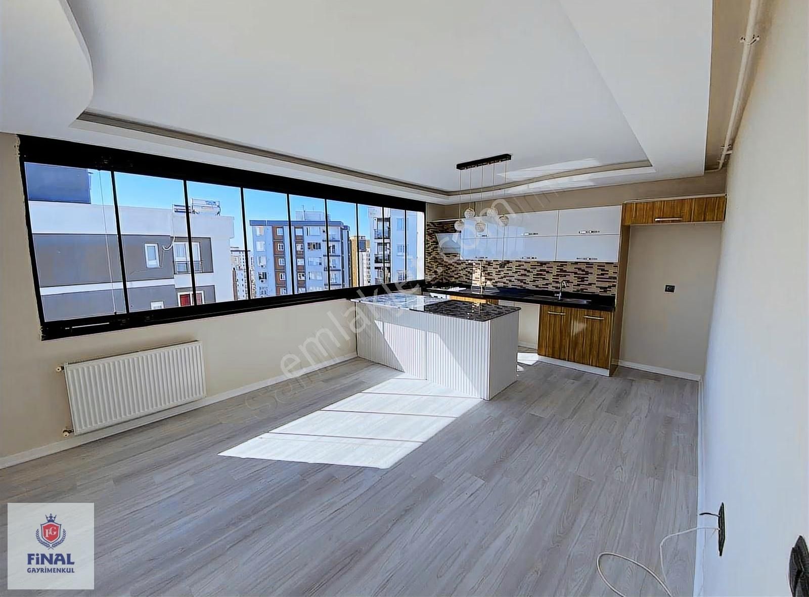 Finalden 100.yıl Diş Hastanesi Civ.havuzlu Site İçerisinde 3+1