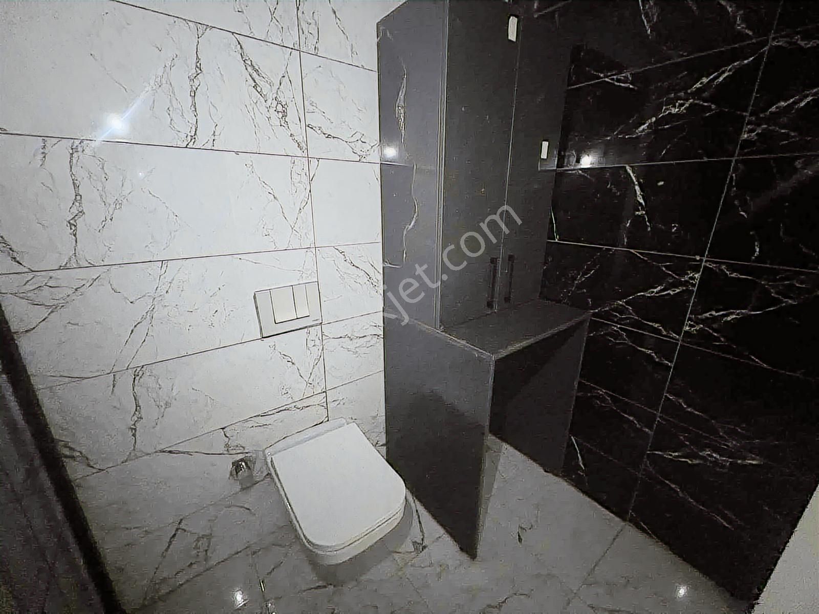 Yeşilloft'tan Satılık 1+1 Daire En Üst Kat - Görsel 17