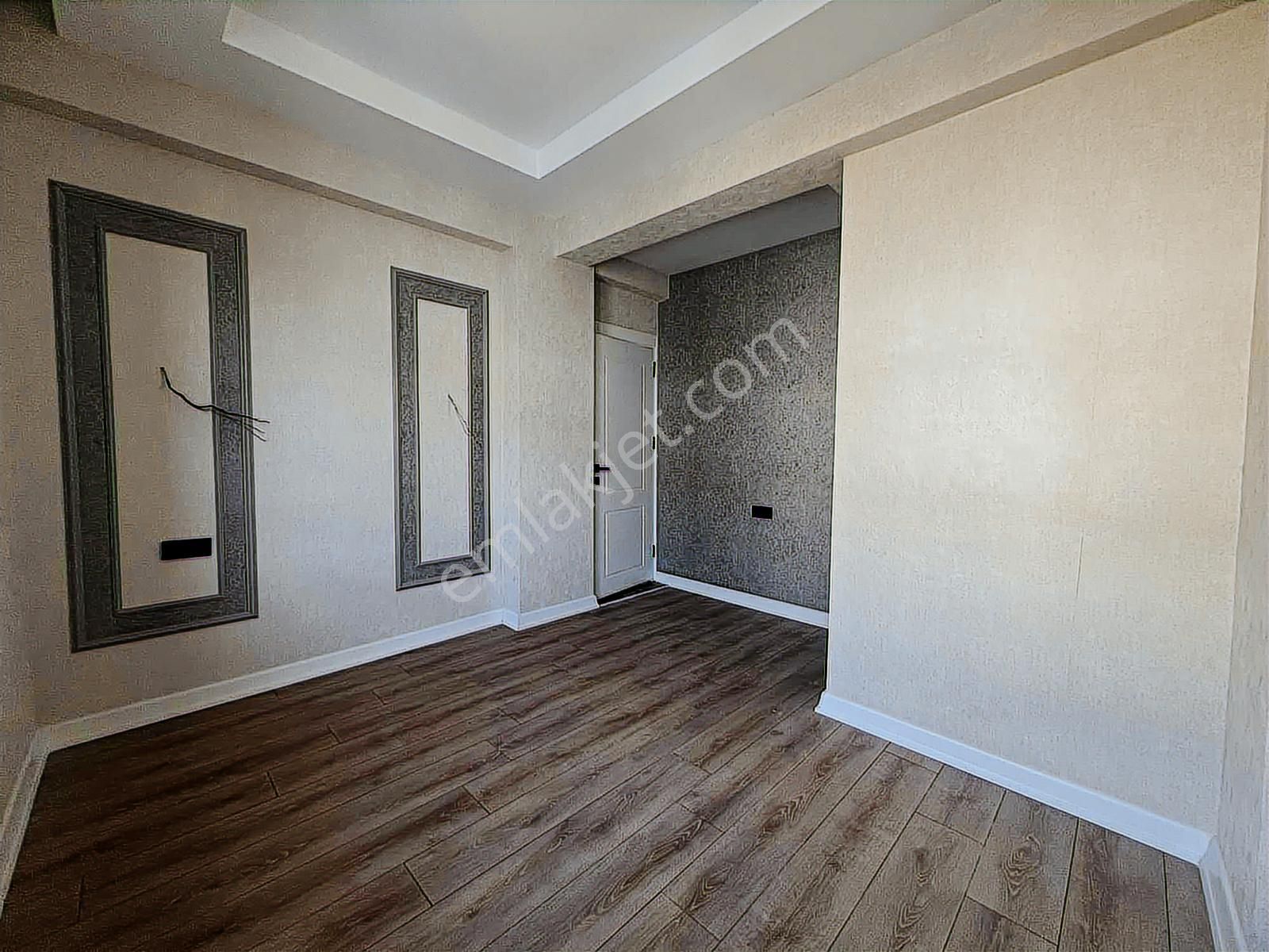 Yeşilloft'tan Satılık 1+1 Daire En Üst Kat - Görsel 13
