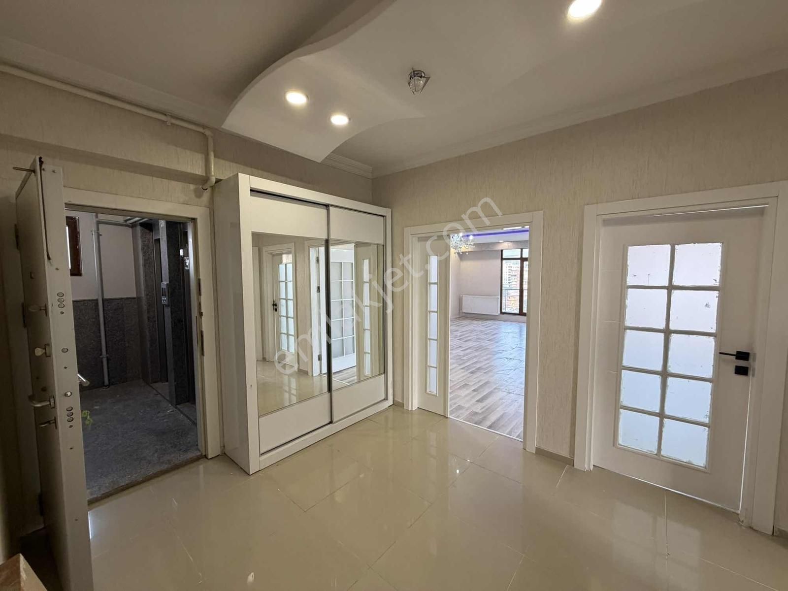 Yeşilloft'tan Satılık 4+1 Daire - Görsel 11