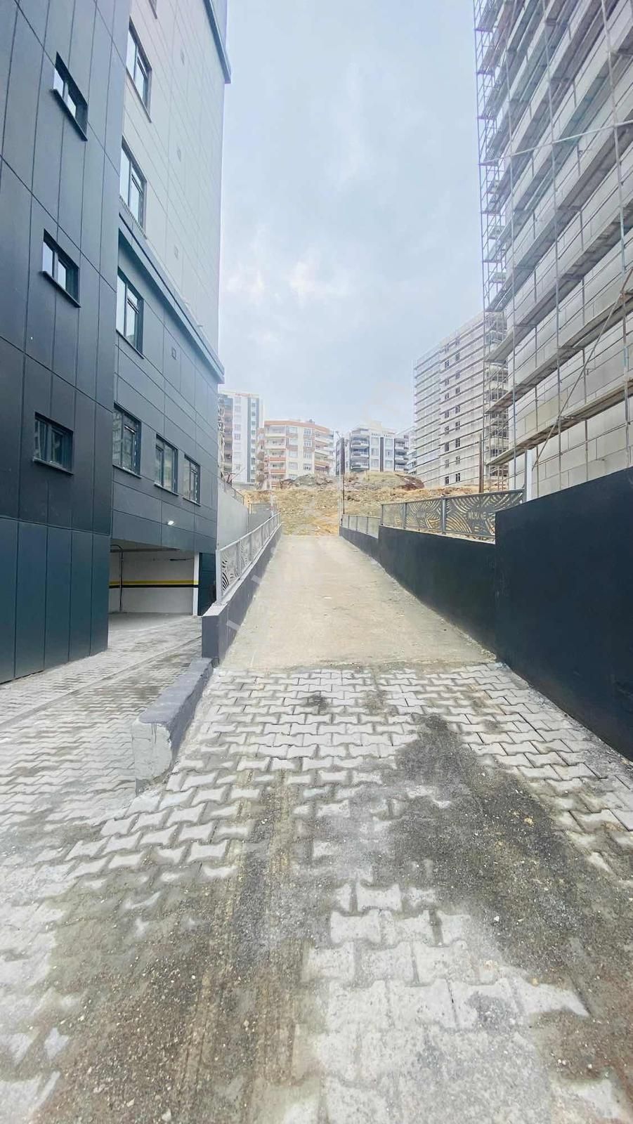 Yeşilloft'tan 8.kat Acil Satılık 2+1 Daire - Görsel 4