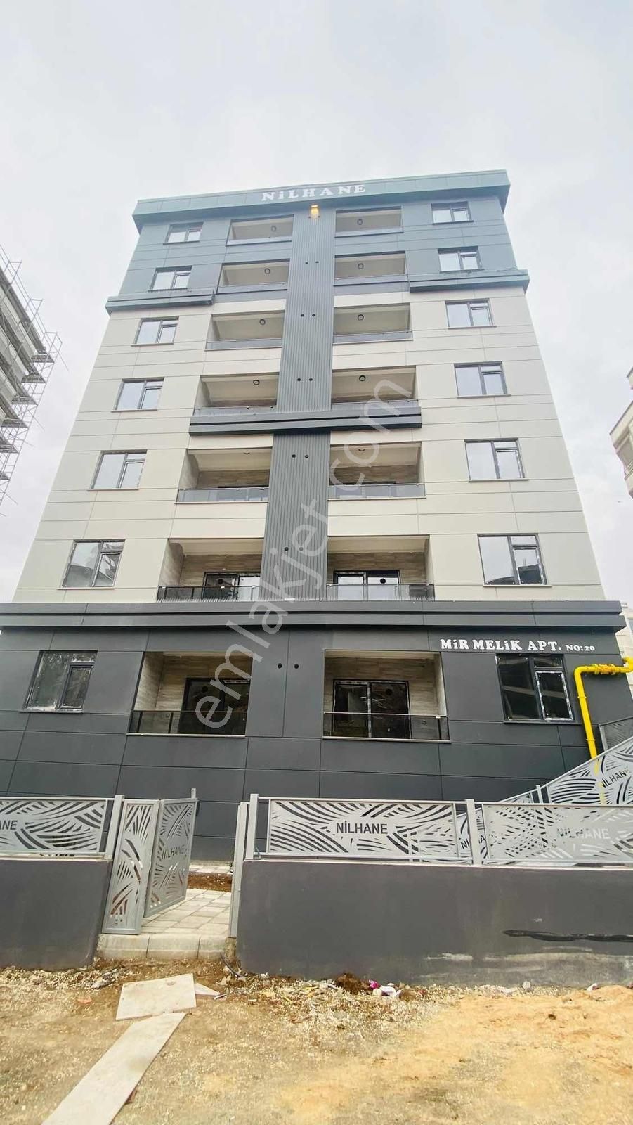 Yeşilloft'tan 8.kat Acil Satılık 2+1 Daire - Görsel 3