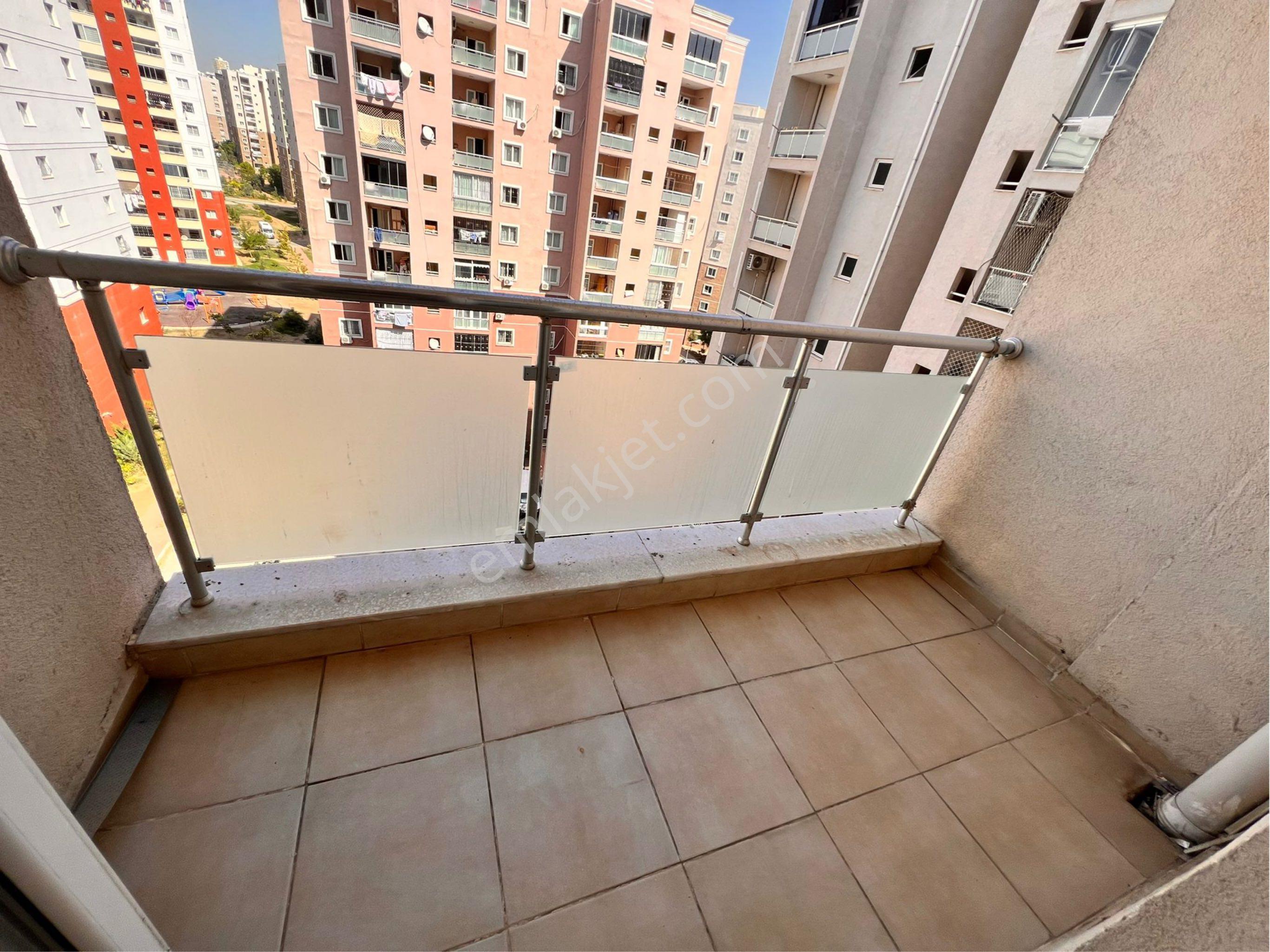 Kıyıkent Tokilerde Cadde Üzeri 2+1 Kapalı Mutfak Merkezi Isıtmalı Kiralık Daire - Görsel 12