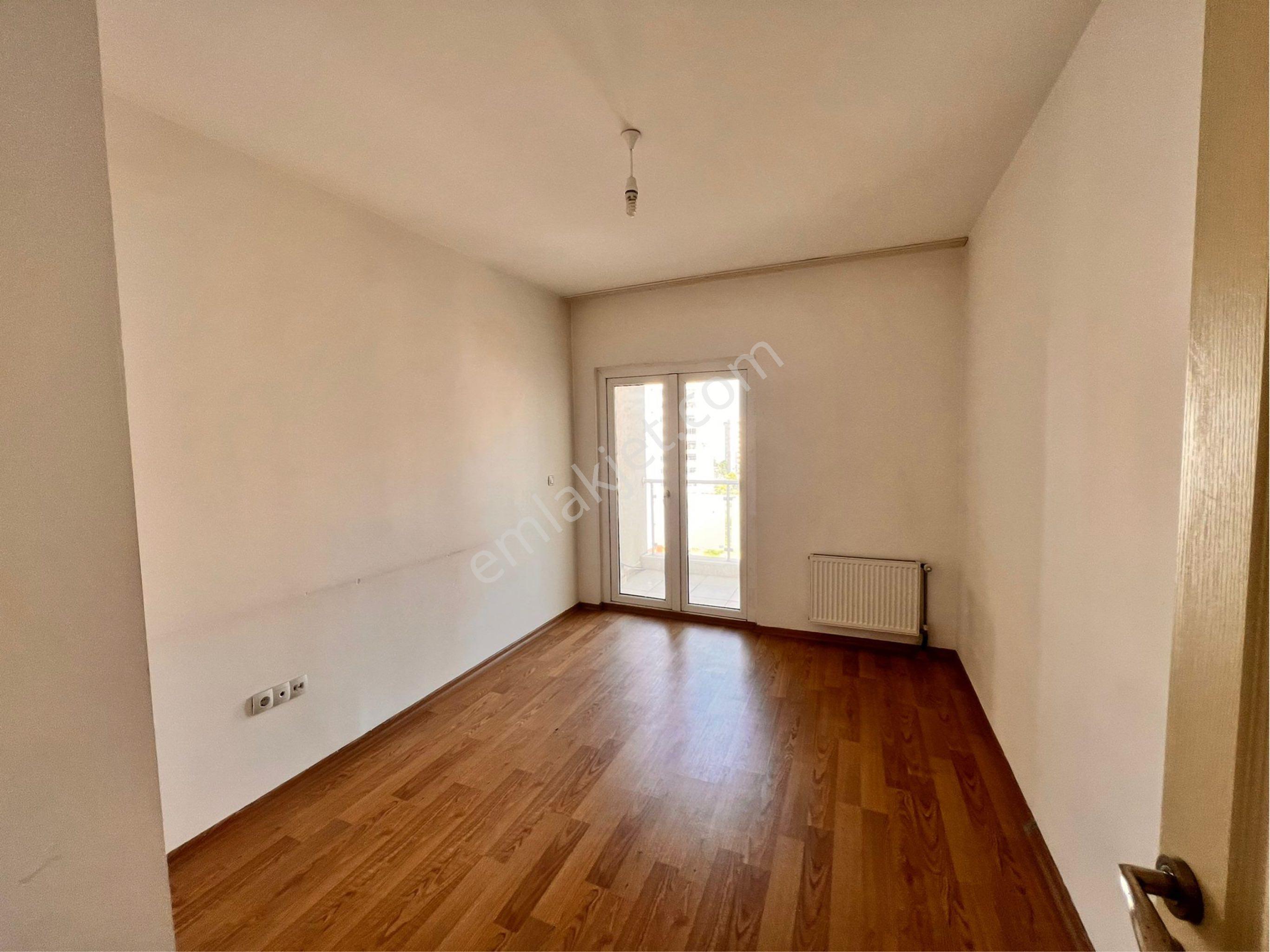 Kıyıkent Tokilerde Cadde Üzeri 2+1 Kapalı Mutfak Merkezi Isıtmalı Kiralık Daire - Görsel 6