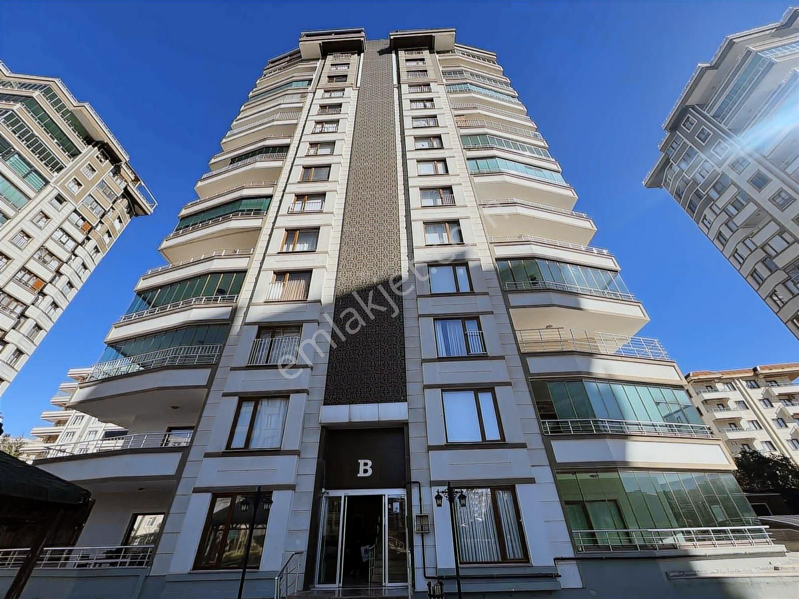 Yeşilloft'tan Satılık 4+1 Daire - Görsel 2