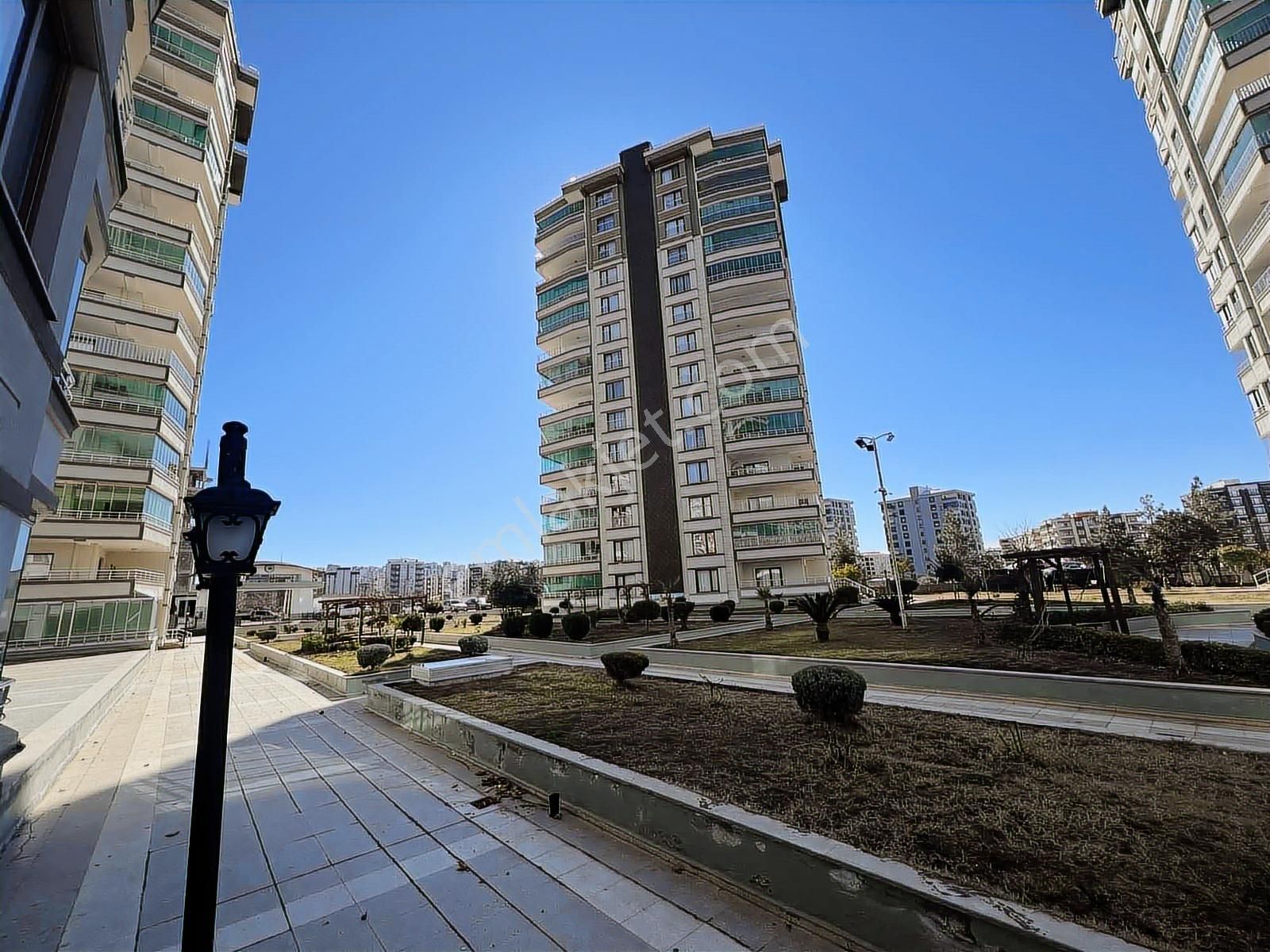 Yeşilloft'tan Satılık 4+1 Daire - Görsel 3