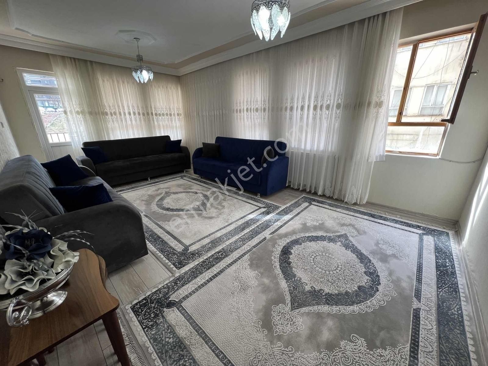 Yeşilloft'tan Acil Satılık 3+1 Daire - Görsel 5
