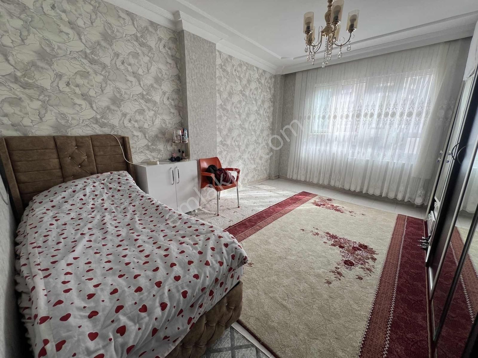 Yeşilloft'tan Acil Satılık 3+1 Daire - Görsel 17