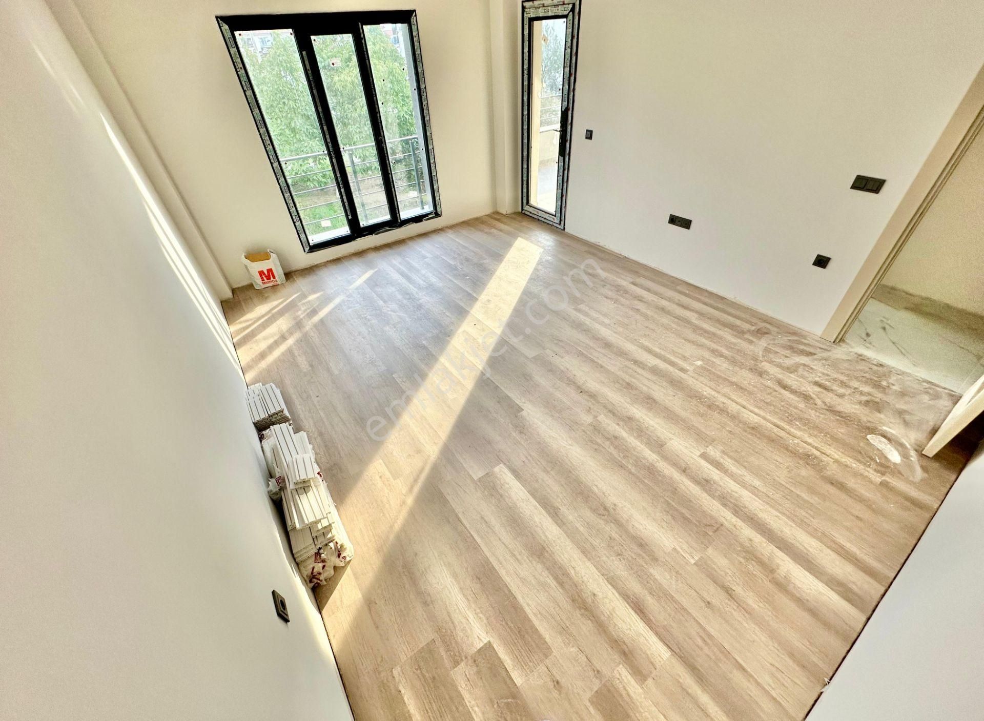 ꧁ay Emlaktan꧂avcılar'da Yüzme Havuzlu Lüks Butik Sitede Denize Sadece 300 Mt Satılık 2+1 Daire - Görsel 11