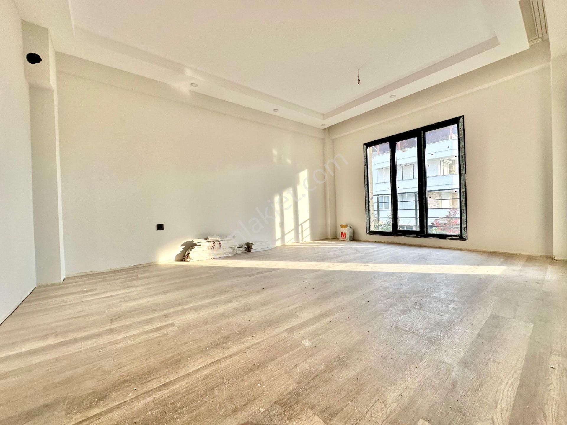꧁ay Emlaktan꧂avcılar'da Yüzme Havuzlu Lüks Butik Sitede Denize Sadece 300 Mt Satılık 2+1 Daire - Görsel 10