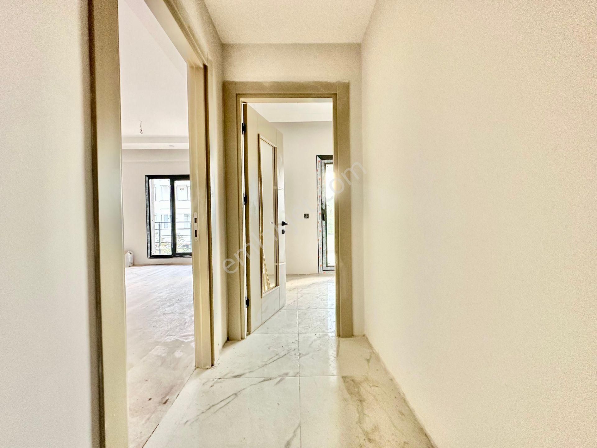 ꧁ay Emlaktan꧂avcılar'da Yüzme Havuzlu Lüks Butik Sitede Denize Sadece 300 Mt Satılık 2+1 Daire - Görsel 25
