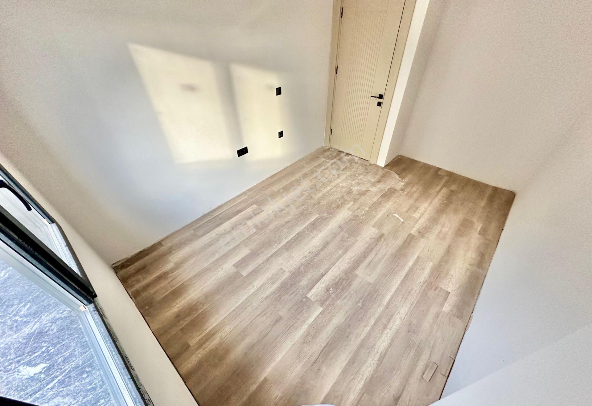 ꧁ay Emlaktan꧂avcılar'da Yüzme Havuzlu Lüks Butik Sitede Denize Sadece 300 Mt Satılık 2+1 Daire - Görsel 18