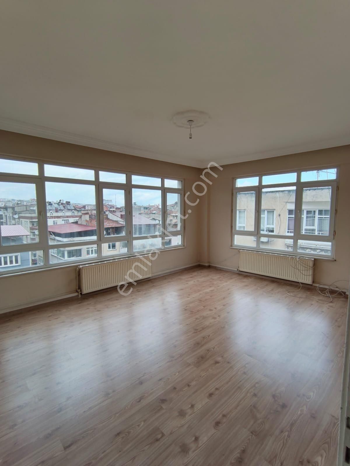 Hürriyet Mahallesinde İci Temiz Satılık Daire - Görsel 4