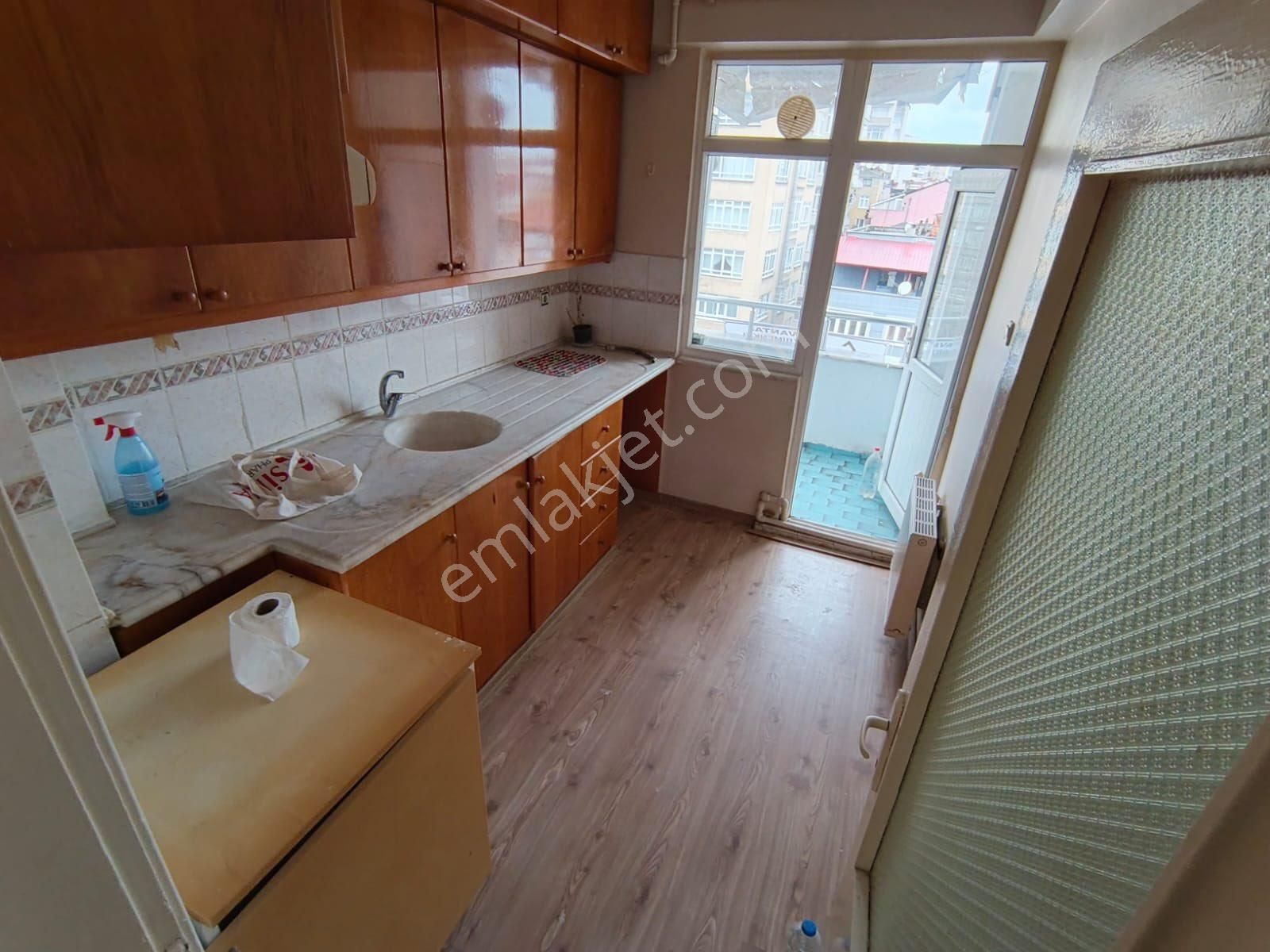 Hürriyet Mahallesinde İci Temiz Satılık Daire - Görsel 18