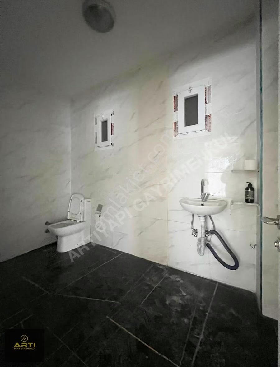 Beylikdüzü Yakupluda 350m2 İskanlı Kiralık Dükkan - Görsel 6