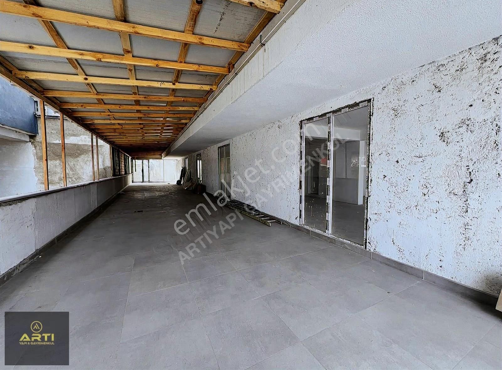 Beylikdüzü Yakupluda İskanlı 400m2 Rampalı Kiralık Dükkan - Görsel 7