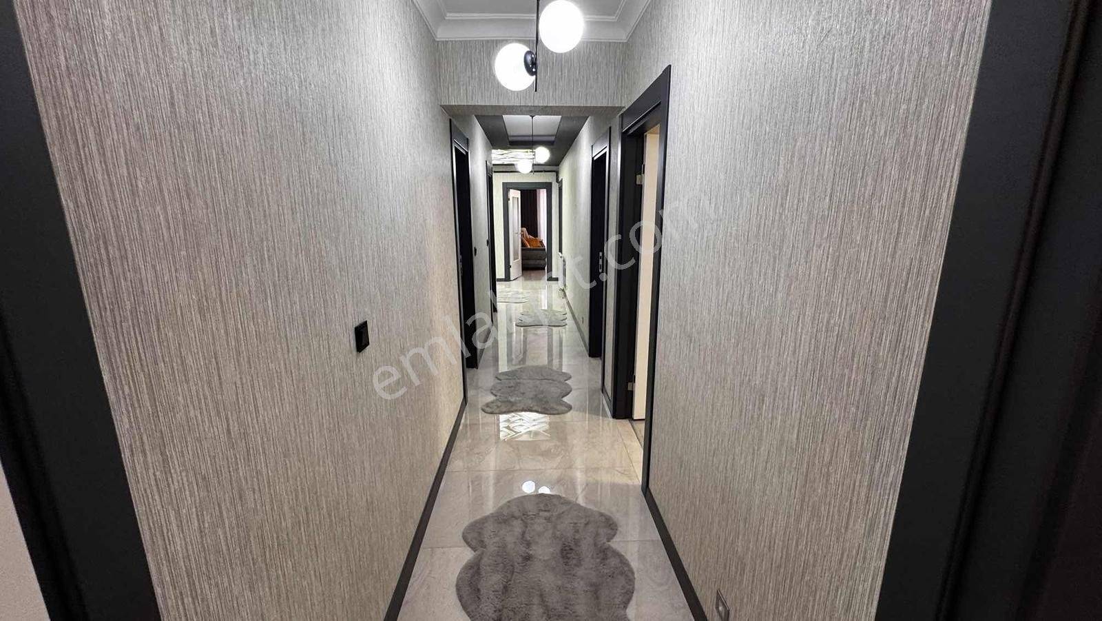 Ufuktepe Merkez De Yeni Bina Da Orta Katta Ultra_lüx Eşyalı Kira - Görsel 19