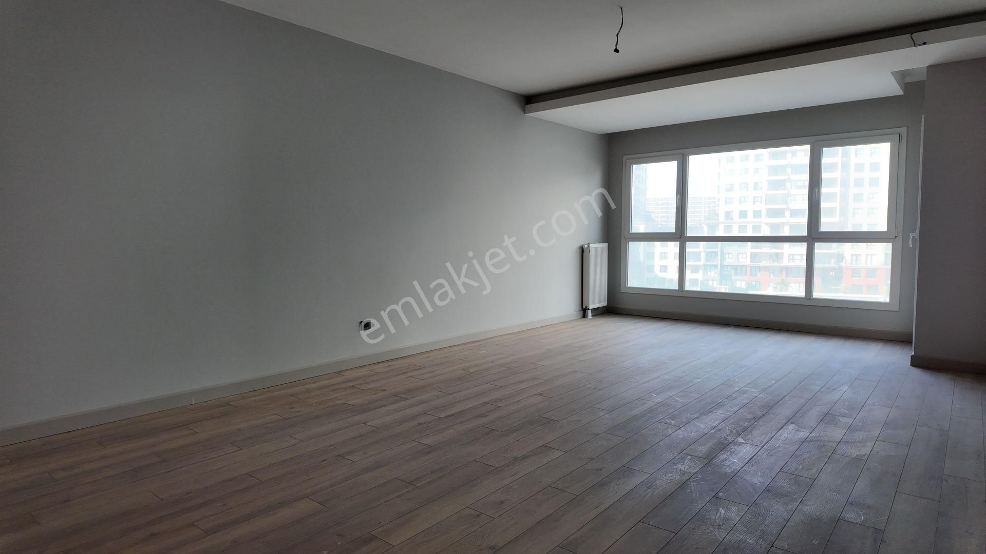 Referans Beylikdüzünde Peyzaj Cephe Sıfır Satılık 3+1 Daire