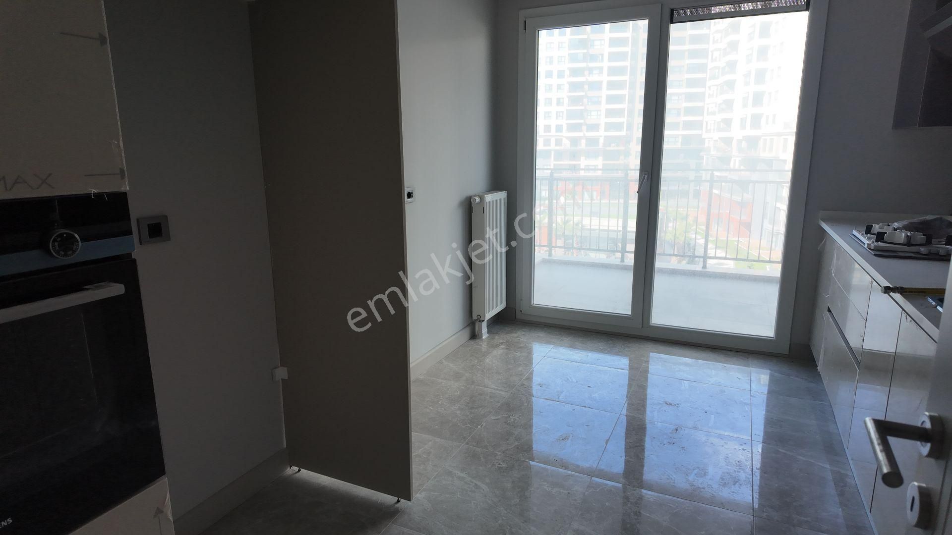 Referans Beylikdüzünde Peyzaj Cephe Sıfır Satılık 3+1 Daire - Görsel 9