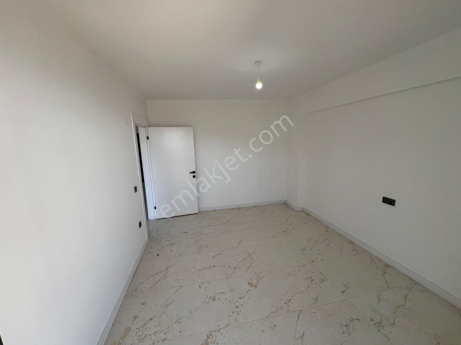 Akbükte Ful Panoramik Deniz Manzaralı Geniş Daire - Görsel 14