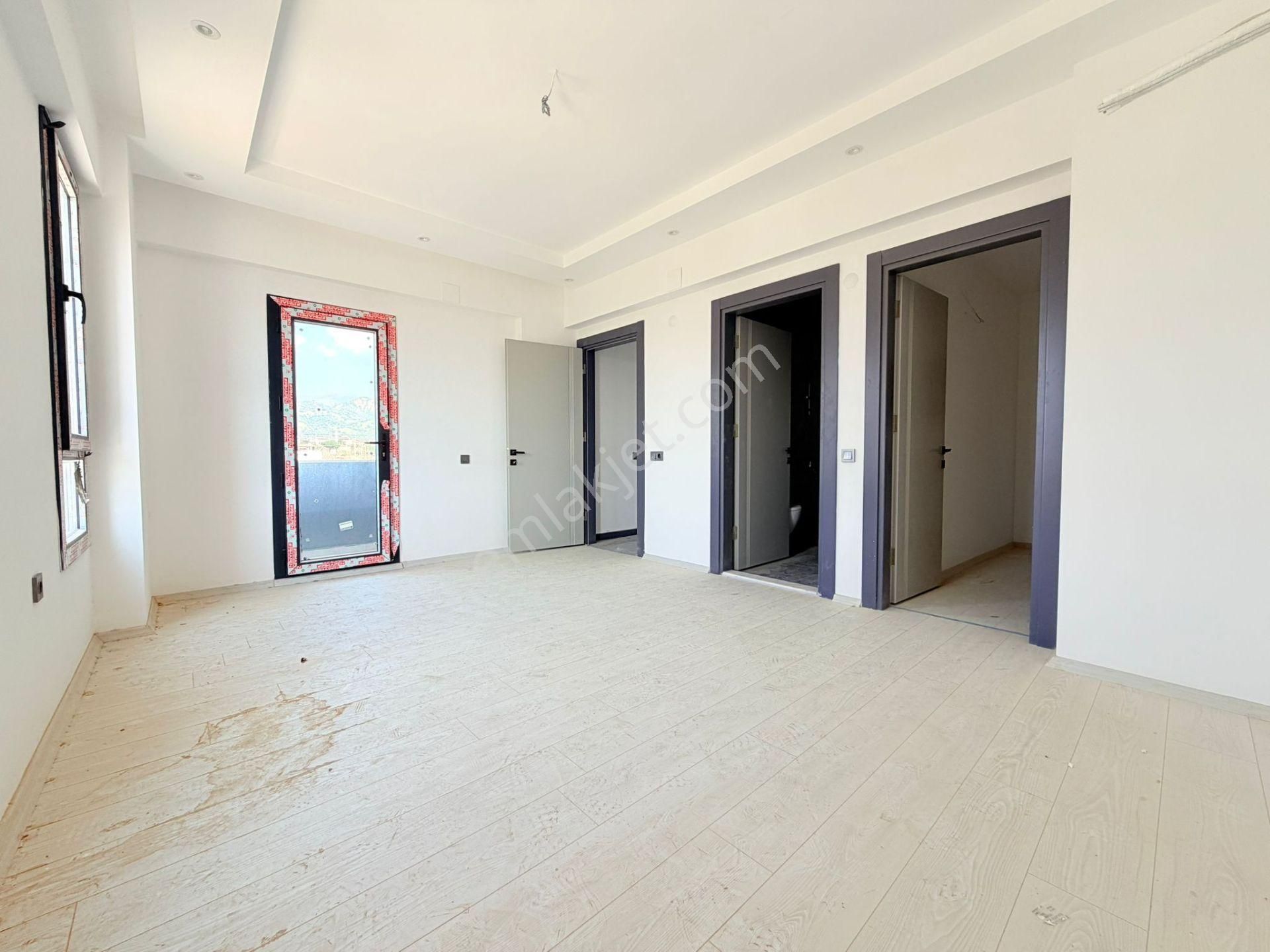 🏡 Göl-san Gayrimenkul’den 🏡 Zafer Mah. 160 M2 Lüks Arakat Daire !!! - Görsel 8